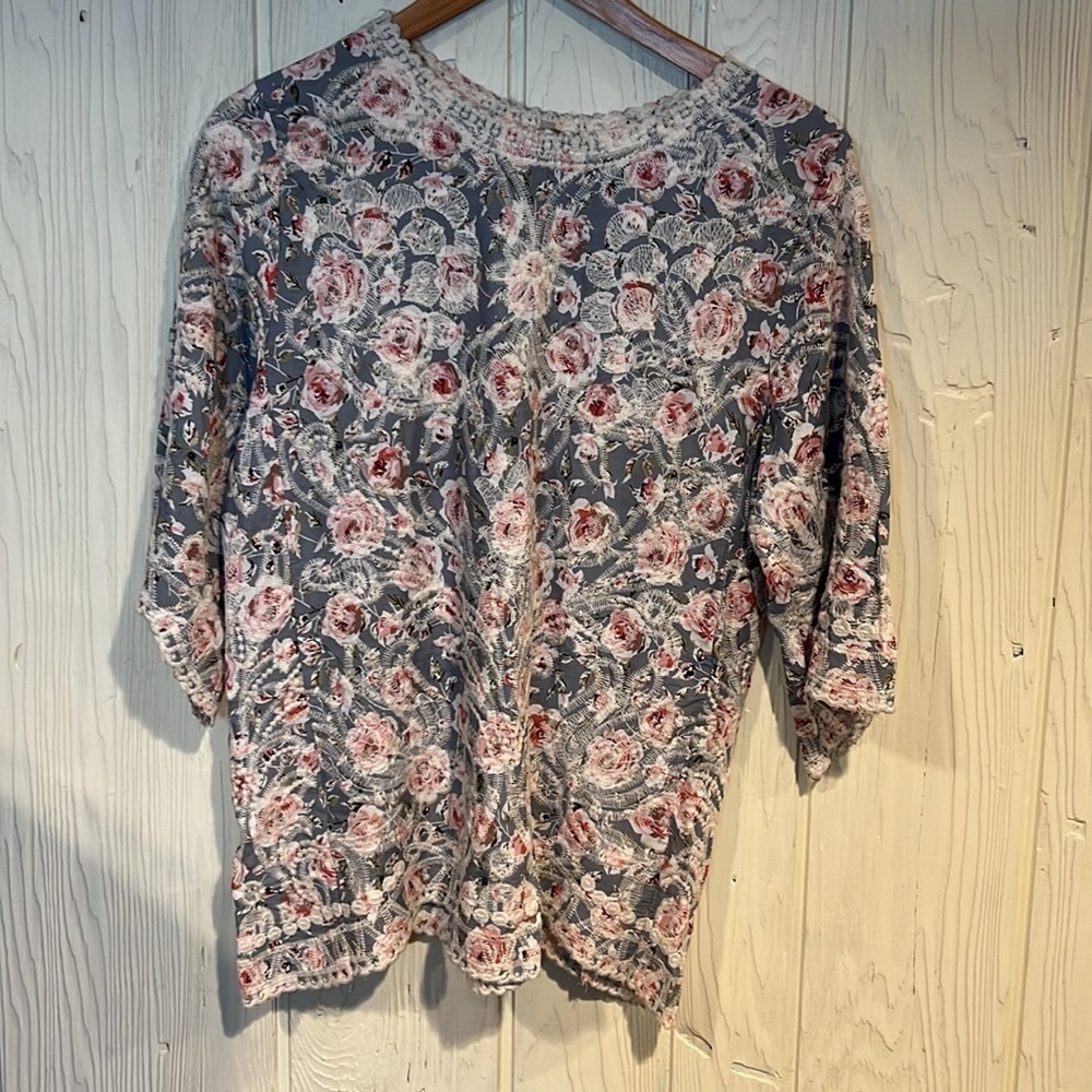 Solitaire Embroidery Bell Sleeves Top Medium